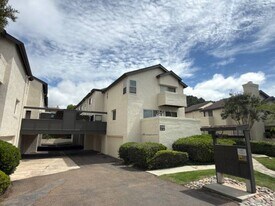 1545 Northrim Ct in San Diego, CA - Building Photo