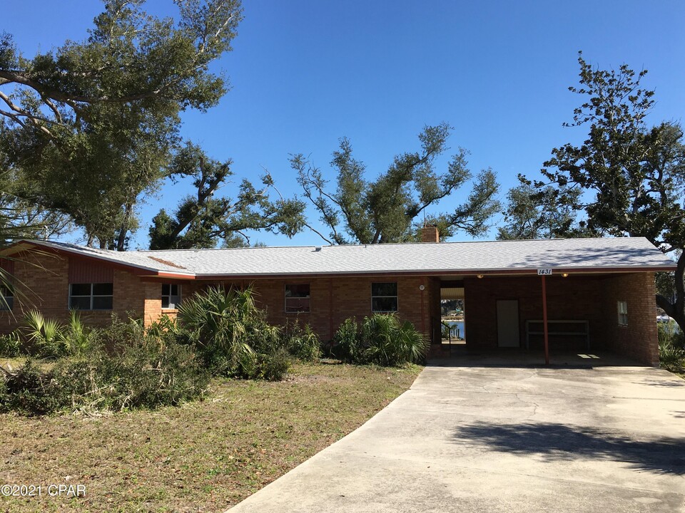 1431 Parkway Dr in Panama City, FL - Building Photo