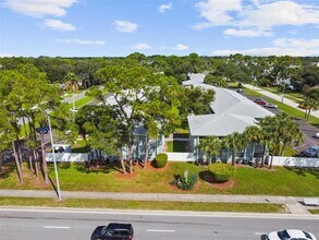 379 47th Ave N in St. Petersburg, FL - Building Photo - Building Photo