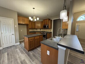 106 Daventry Ln in Warner Robins, GA - Building Photo - Building Photo