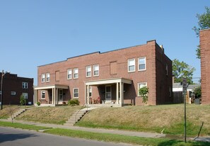 1445-1451 Northwest Blvd Apartments