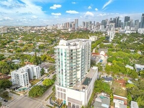2525 SW 3rd Ave in Miami, FL - Building Photo - Building Photo