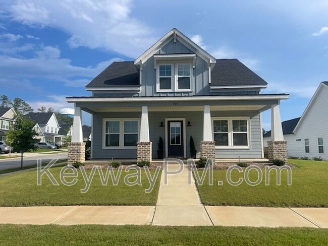 property at 905 Sandpiper Xing