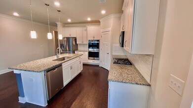 178 Redcroft Dr in Greer, SC - Foto de edificio - Building Photo