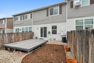 11040 Claude Ct, Unit 1026 in Northglenn, CO - Building Photo - Building Photo