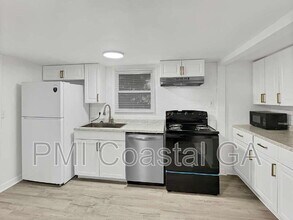 2006 Texas Ave in Savannah, GA - Building Photo - Building Photo