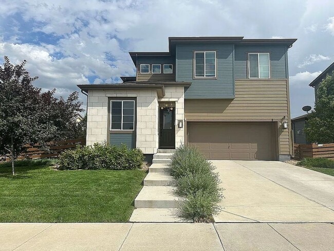 property at 8 Starlight Cir