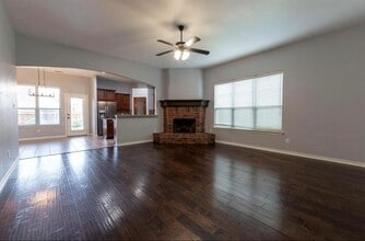 1321 Ocotillo Ln in Fort Worth, TX - Building Photo - Building Photo