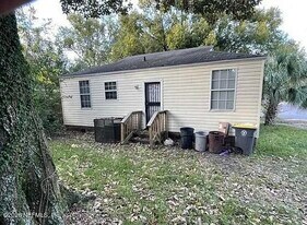 1782 E 24th St in Jacksonville, FL - Building Photo