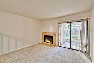 6137 SW 8th Ln in Gainesville, FL - Building Photo - Building Photo