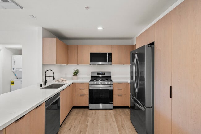 2Fifty Luxury Apartments in Lomita, CA - Building Photo - Building Photo