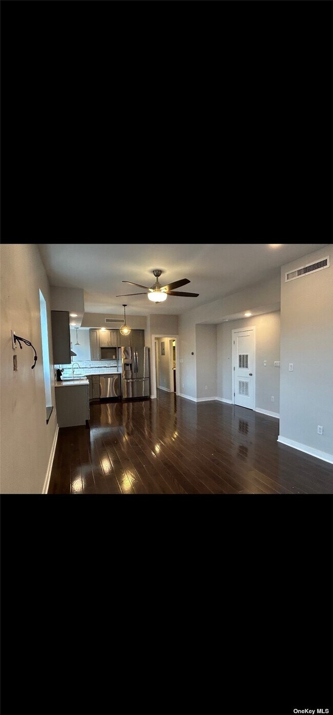 129-20 20th Ave in Queens, NY - Building Photo - Building Photo
