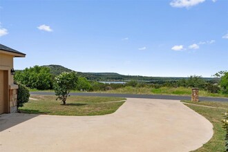 2179 Pirtle Dr in Salado, TX - Building Photo - Building Photo