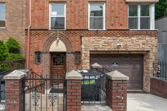 626 Leonard St in Brooklyn, NY - Building Photo - Building Photo