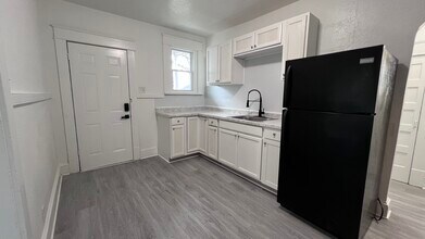 1707 Holladay St in Portsmouth, VA - Building Photo - Building Photo