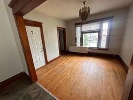 834 University Ave W, Unit 2 in St. Paul, MN - Building Photo