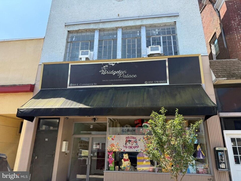 86 E Commerce St in Bridgeton, NJ - Foto de edificio