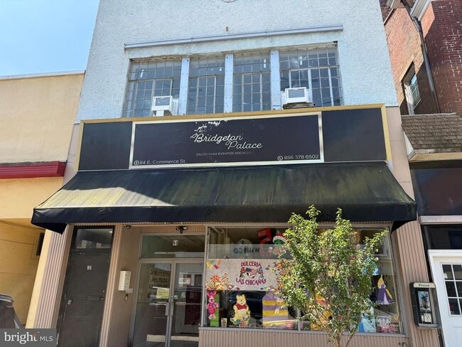 property at 86 E Commerce St