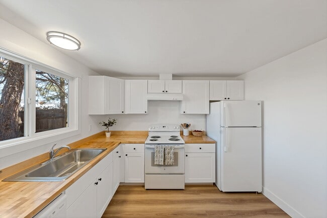 property at 516 SE Centennial St