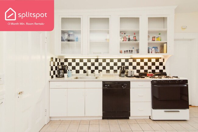 31 Plymouth St, Unit Unit 3 in Cambridge, MA - Building Photo - Building Photo