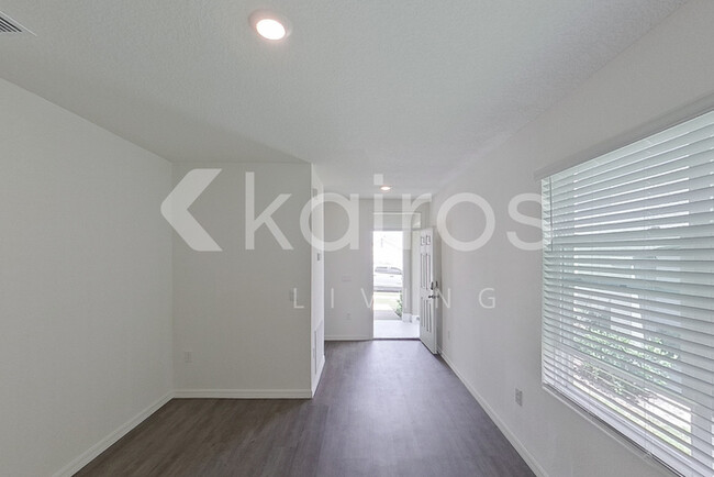 32053 Katelin Cir in Leesburg, FL - Building Photo - Building Photo