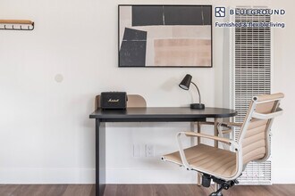 15 S Broadway, Unit FL2-ID2132 in Millbrae, CA - Foto de edificio - Building Photo