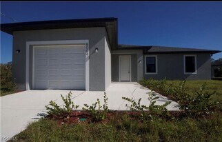 8004 Spice Ct in La Belle, FL - Building Photo