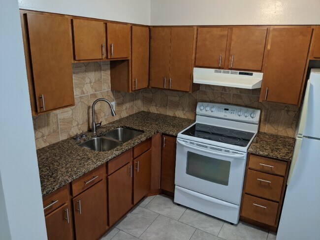 4512 E 10th Ave in Tampa, FL - Building Photo - Building Photo