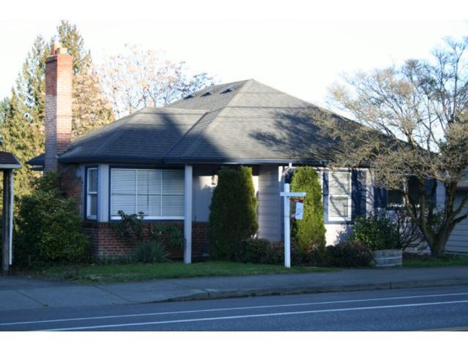 7822 SW Terwilliger Blvd in Portland, OR - Building Photo