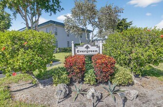 7535 S Oriole Blvd, Unit 2060 in Delray Beach, FL - Foto de edificio - Building Photo