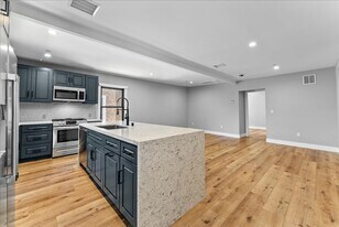 1182 West Blvd in Los Angeles, CA - Building Photo