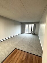 560 Halstead Ave in Harrison, NY - Building Photo - Building Photo