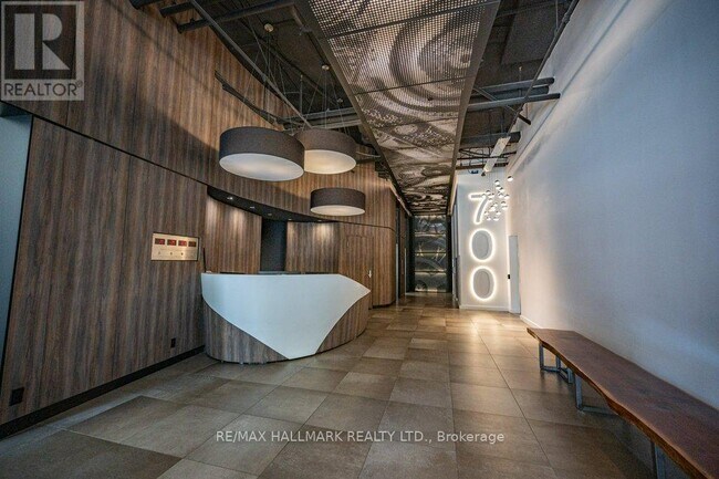 700 King St W in Toronto, ON - Building Photo - Building Photo