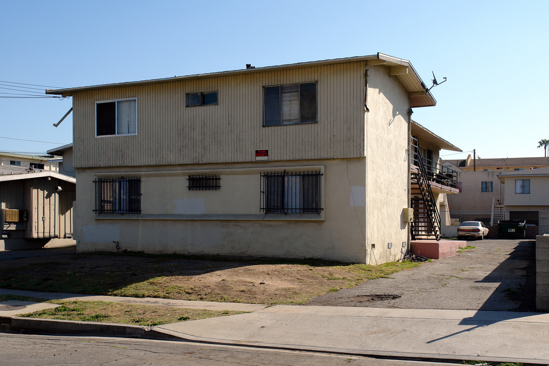 710 N Market St in Inglewood, CA - Building Photo