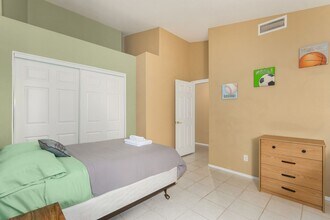 8440 W Alex Ave in Peoria, AZ - Building Photo - Building Photo