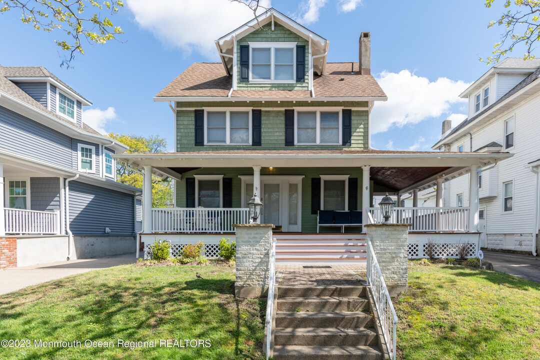 406 3rd Ave in Bradley Beach, NJ - Building Photo