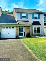 62 Greenwoods Dr in Horsham, PA - Building Photo