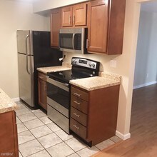 1270 Highfield Ct in Bethel Park, PA - Building Photo - Building Photo