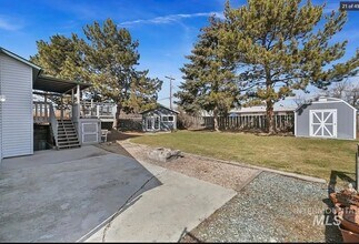 8066 W Hummel Dr in Boise, ID - Building Photo - Building Photo
