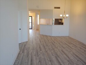 200 Waterway Rd-Unit -307 in Jupiter, FL - Building Photo - Building Photo