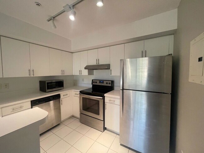 4824 Coconut Creek Pkwy in Coconut Creek, FL - Building Photo - Building Photo