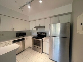 4824 N State Rd 7 in Lauderdale Lakes, FL - Building Photo - Building Photo