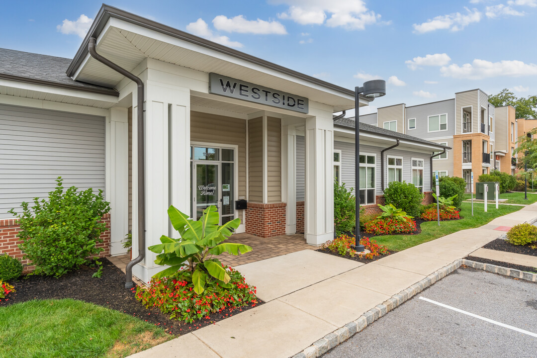 Westside in Phoenixville, PA - Foto de edificio