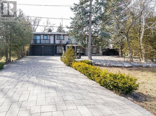 property at 60 Belvedere Dr