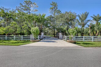 10780 Anderson Ln in Wellington, FL - Building Photo - Building Photo
