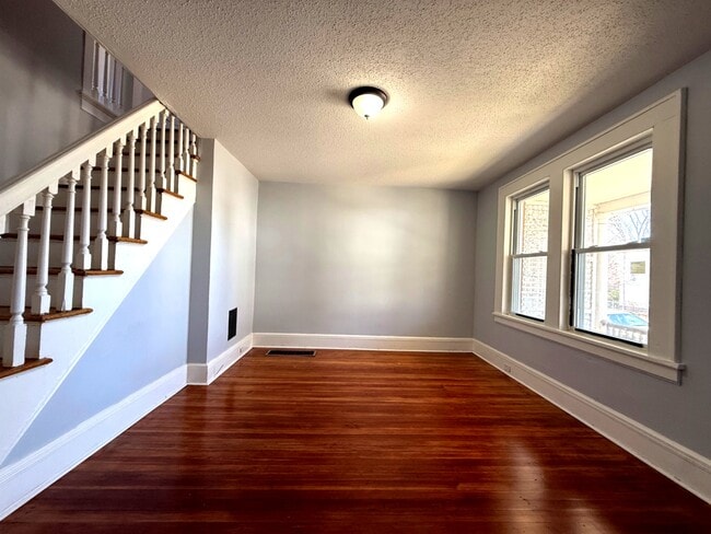 732 Brooks St in Bridgeport, CT - Building Photo - Building Photo