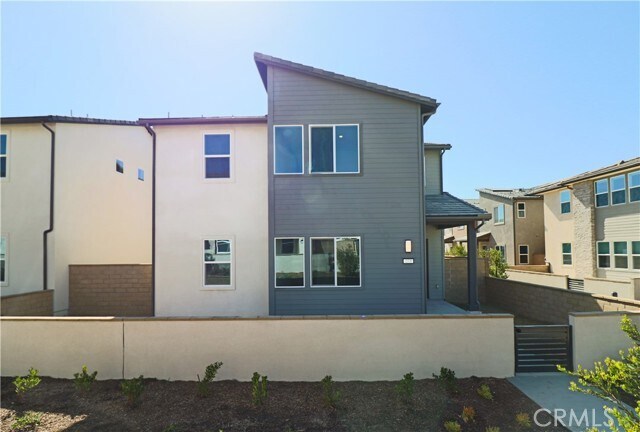 273 Shoveler in Irvine, CA - Building Photo