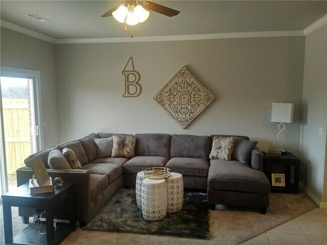 2737 W Kilimanjaro Way in Rogers, AR - Building Photo - Building Photo