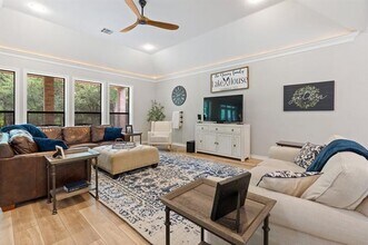 12041 Shady Creek Dr in Whitney, TX - Building Photo - Building Photo