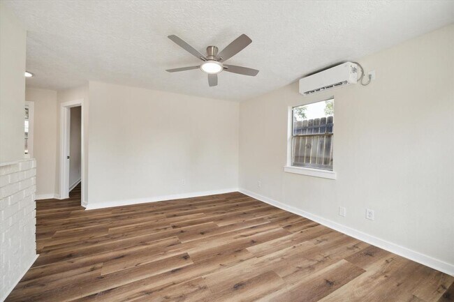 2802 Hardy St in Houston, TX - Building Photo - Building Photo